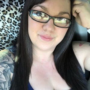 Meet your Posher, Dana